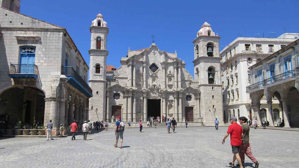 Havana Cathedral - Gira Havana cycling tour